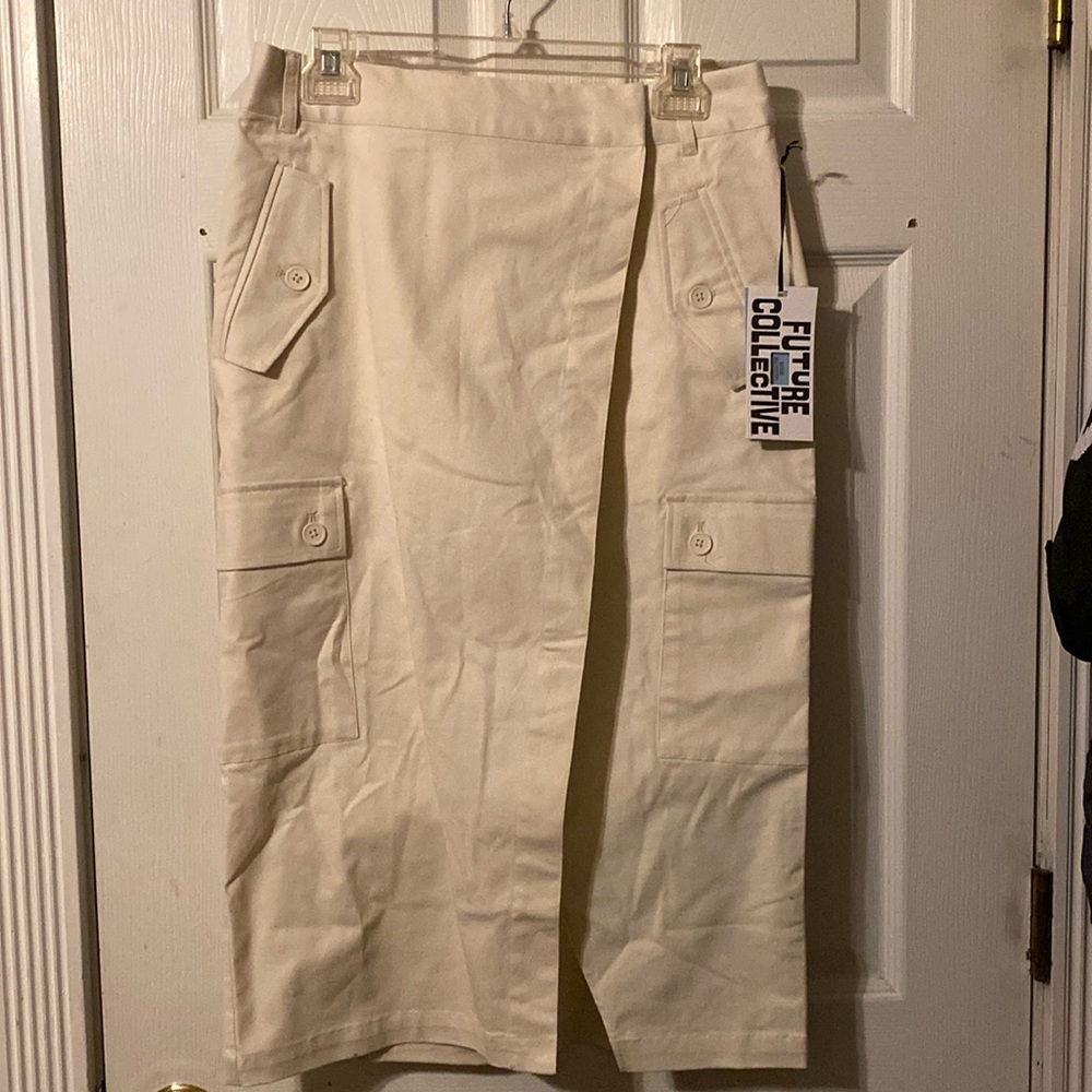 NWT Large Ivory Cargo Wrap-Around Skirt